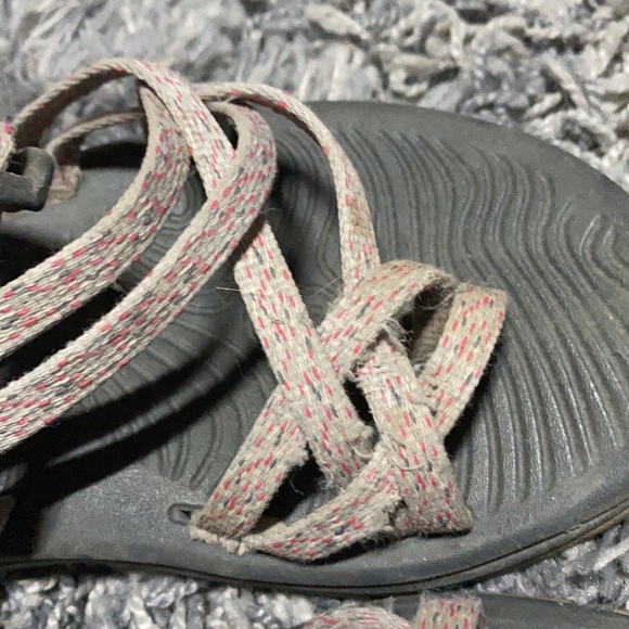 Women’s Chacos size 6 - Picture 4 of 4